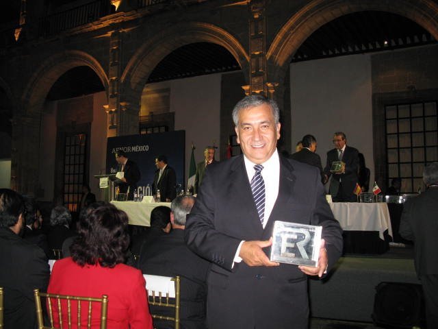 Entrega de reconocimiento a la calidad · AENOR México